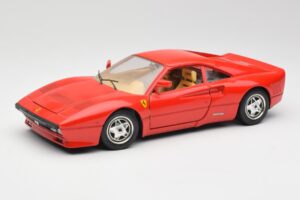 Ferrari 288 GTO レッド Bburago 1:18 3027 メタル