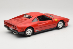 Ferrari 288 GTO レッド Tonka 1:18 3233 メタル - 画像 3/8