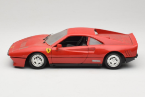 Ferrari 288 GTO レッド Tonka 1:18 3233 メタル - 画像 4/8