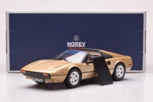Ferrari 308 GTS ゴールド リミテッドエディション Norev 1:18 187932 メタル - 画像 6/6