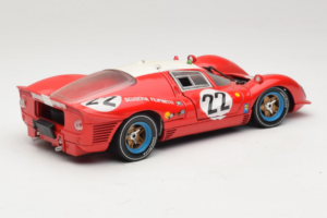 Ferrari 330 P4 #22 Scuderia Filipinetti Poor Condition 1967 Revell 1:18 48825-P1 メタル - 画像 3/8