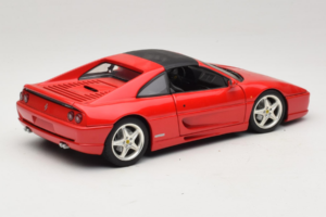 Ferrari F355 GTS レッド UT Models 1:18 22111 メタル - 画像 3/8