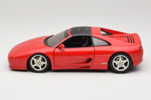 Ferrari F355 GTS レッド UT Models 1:18 22111 メタル - 画像 4/8