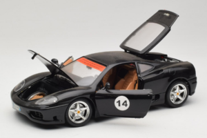 Ferrari 360 Modena #14 ブラック リミテッドエディション Bburago 1:18 3368-B1 メタル - 画像 2/8