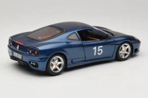 Ferrari 360 Modena #15 リミテッドエディション ブルーメタリック Bburago 1:18 3358-F1 メタル - 画像 3/8