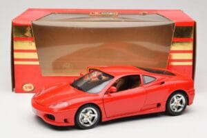 Ferrari 360 Modena レッド Bburago 1:18 3358 メタル - 画像 8/8