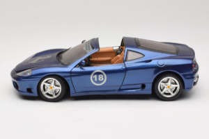 Ferrari 360 Modena Targa リミテッドエディション 333台 パープルメタリック Bburago 1:18 3348-F1 メタル - 画像 4/8