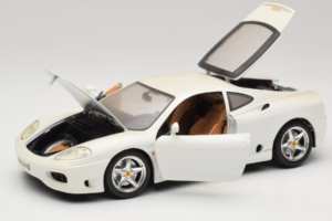 Ferrari 360 Modena ホワイト Bburago 1:18 3368-W1 メタル - 画像 2/8