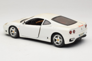 Ferrari 360 Modena ホワイト Bburago 1:18 3368-W1 メタル - 画像 7/8