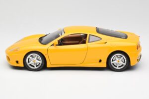 Ferrari 360 Modena イエロー Bburago 1:18 3368 メタル - 画像 4/8