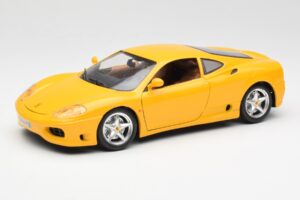 Ferrari 360 Modena イエロー Bburago 1:18 3368 メタル