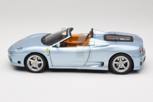 Ferrari 360 Spider ブルー The Italian Job Hot Wheels 1:18 P9905 メタル - 画像 3/6