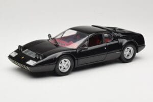 Ferrari 365 GT4/BB ブラック Kyosho 1:18 08173K メタル