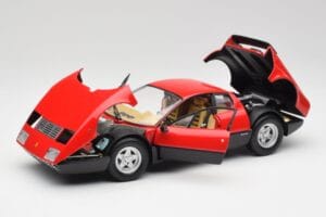 Ferrari 365 GT4/BB レッド Kyosho 1:18 08173R メタル - 画像 2/8
