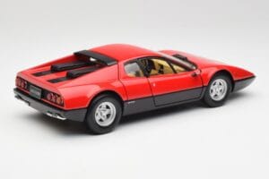 Ferrari 365 GT4/BB レッド Kyosho 1:18 08173R メタル - 画像 3/8