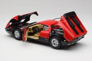 Ferrari 365 GT4/BB レッド Kyosho 1:18 08173R メタル - 画像 5/8