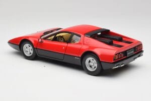 Ferrari 365 GT4/BB レッド Kyosho 1:18 08173R メタル - 画像 7/8