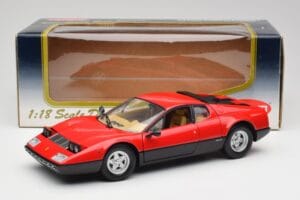 Ferrari 365 GT4/BB レッド Kyosho 1:18 08173R メタル - 画像 8/8
