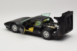 Ferrari 365 GT4 BB ブラック Chrono 1:18 CH002 メタル - 画像 5/8