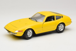 Ferrari 365 GTB/4 Daytona イエロー Techno Giodi 1:18 40011-Y1 メタル