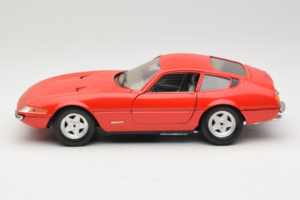 Ferrari 365 GTB/4 Daytona レッド Techno Giodi 1:18 40011-P2 メタル - 画像 4/8