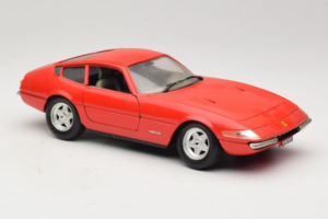 Ferrari 365 GTB/4 Daytona レッド Techno Giodi 1:18 40011-P2 メタル - 画像 6/8
