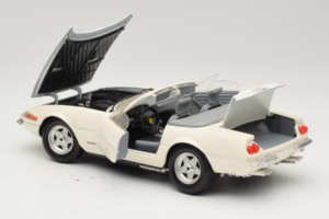 Ferrari 365 GTS/4 Spider ホワイト Techno Giodi 1:18 40028 メタル - 画像 5/8