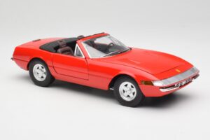 Ferrari 365 GTS レッド Solido 1:18 8017 メタル - 画像 6/8