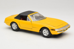 Ferrari 365 GTS イエロー ブラックルーフ Solido 1:18 8018 メタル - 画像 6/8