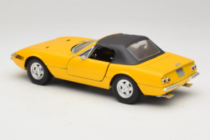 Ferrari 365 GTS イエロー ブラックルーフ Solido 1:18 8018 メタル - 画像 7/8