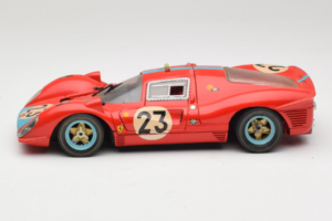 Ferrari 412P #23 W. Mairesse / J. Beurlys Le Mans 1967 レッド Revell 1:18 48826 メタル - 画像 4/8