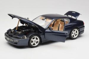 Ferrari 456 GT ブルー Bburago 1:18 3036 メタル - 画像 8/8
