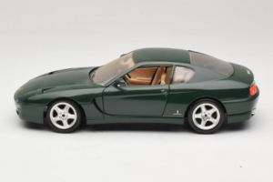 Ferrari 456 GT ダークグリーン Bburago 1:18 3046-GR1 メタル - 画像 4/8