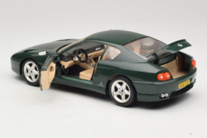 Ferrari 456 GT ダークグリーン Bburago 1:18 3046-GR1 メタル - 画像 5/8