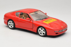Ferrari 456 GT Ferrari Model Club レッド Bburago 1:18 3036-P1 メタル - 画像 6/8