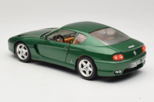 Ferrari 456 GT グリーン メタリック Bburago 1:18 3036-GR1 メタル - 画像 7/8