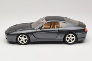 Ferrari 456 GT グレー メタリック Bburago 1:18 3036-G1 メタル - 画像 4/8