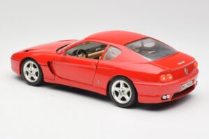 Ferrari 456 GT レッド Bburago 1:18 3036-M1 メタル - 画像 7/8