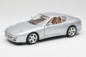 Ferrari 456 GT シルバー Bburago 1:18 3036-M2 メタル