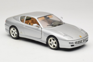 Ferrari 456 GT シルバー Bburago 1:18 3336-S1 メタル - 画像 6/8