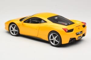 Ferrari 458 Italia イエロー Hot Wheels 1:18 P9894 メタル - 画像 7/8