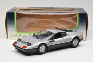 Ferrari 512BB シルバー Kyosho 1:18 08171S メタル - 画像 8/8
