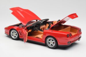 Ferrari 550 Barchetta Pininfarina レッド Bburago 1:18 327660 メタル - 画像 5/8