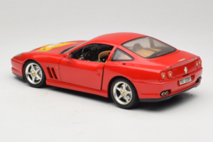 Ferrari 550 Maranello 22 Jahre Ferrari Model Club レッド Bburago 1:18 3064-P2 メタル - 画像 7/8