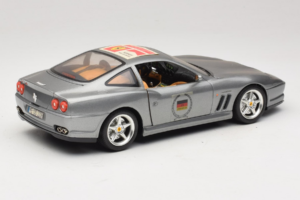 Ferrari 550 Maranello 25 Ferrari Model Club シルバー Bburago 1:18 3344-S1 メタル - 画像 3/7