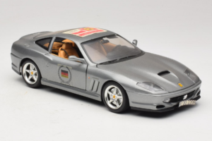 Ferrari 550 Maranello 25 Ferrari Model Club シルバー Bburago 1:18 3344-S1 メタル - 画像 5/7