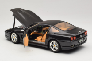 Ferrari 550 Maranello ブラック メタリック Bburago 1:18 3344-B1 メタル - 画像 5/8