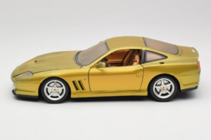 Ferrari 550 Maranello Gold Metallic Braccio & Gotz Bburago 1:18 3044-G1 メタル - 画像 4/8