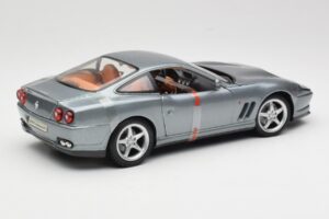 Ferrari 550 Maranello グレー メタリック Maisto 1:18 4839 メタル - 画像 2/6