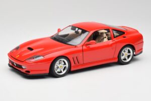 Ferrari 550 Maranello レッド Bburago 1:18 3064 メタル